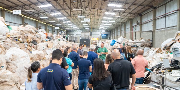 STI: Modelo para programa de expansão de UVR’s, Acaresti recebe gestores para visita técnica