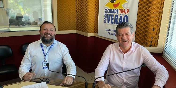 PREFEITURA EM AÇÃO: ENTREVISTA COM O PREFEITO BIM E O VALDECIR PARNOFF (SECRETÁRIO DE INSUSTRIA COMÉRCIO E TURISMO) OUÇA A ENTREVISTA COMPLETA AQUI